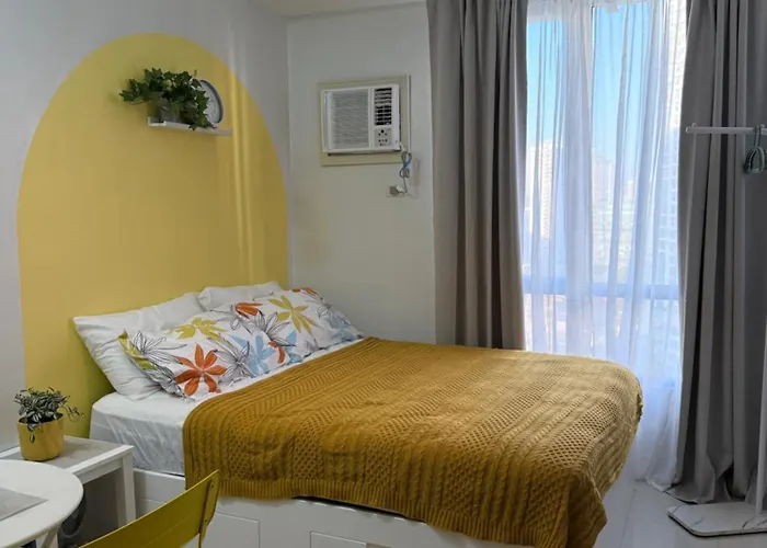 With Pool Access Near Bgc And Makati Aparthotel *